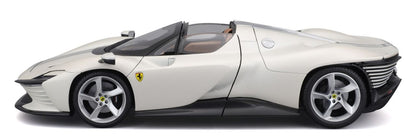 Ferrari Signature Daytona SP3 1/18 weiss - RCXX - RC Racing Shop | RC Models | Tuning & Spare Parts for Professionals